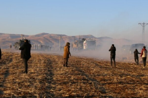 30 человек, арестованные на похоронах, останутся под стражей еще на сутки