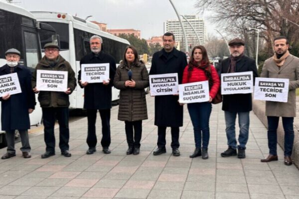 Депутаты ДПН  13-й день продолжают акцию против изоляции Оджалана