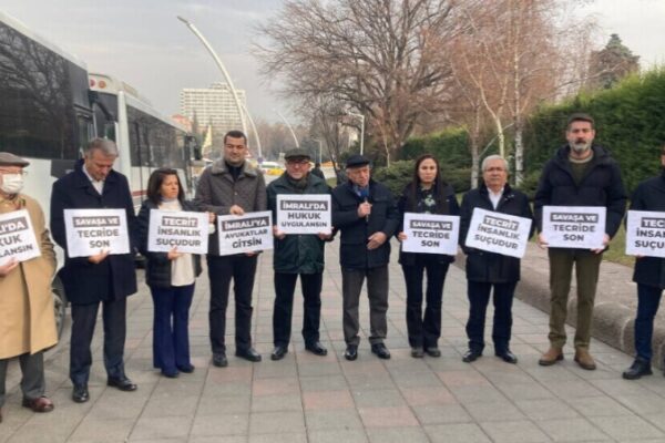 Озгюнеш: необходимо снять изоляцию с Оджалана, чтобы Турция избавилась от репрессивного режима