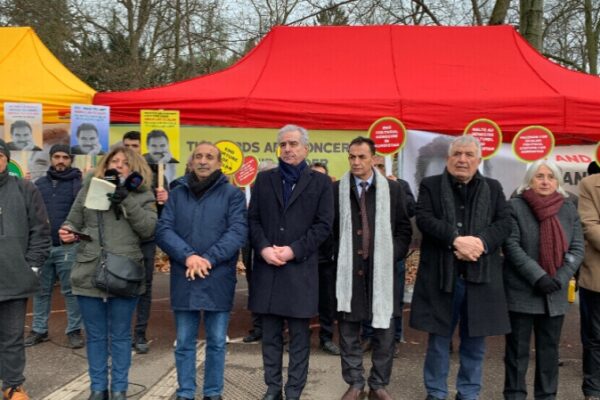 Перед зданием Совета Европы начался пикет в поддержку Оджалана