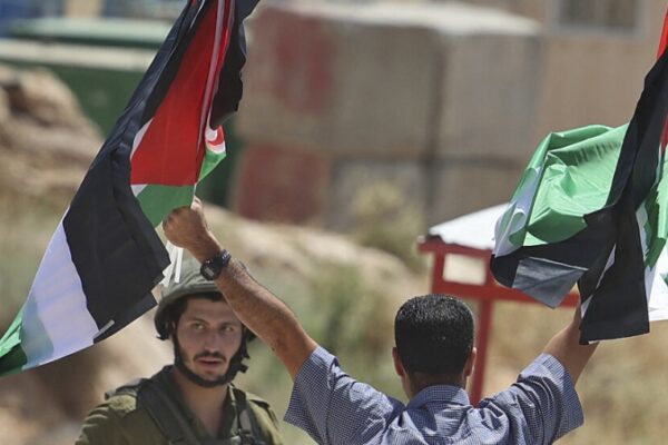 В Израиле хотят запретить палестинский флаг, и это опасно