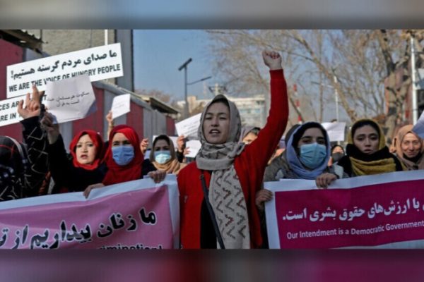 Афганские женщины призывают объединиться против талибов