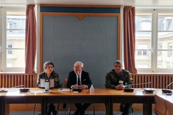 Делегация СДС нанесла визит в парламент Франции