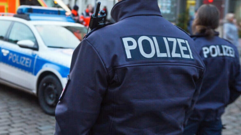 Немецкая полиция штурмует здания курдских организаций в Дармштадте