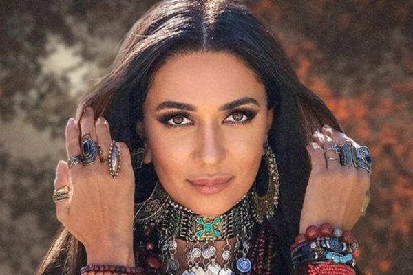 Зара выпустила альбом на курдском языке