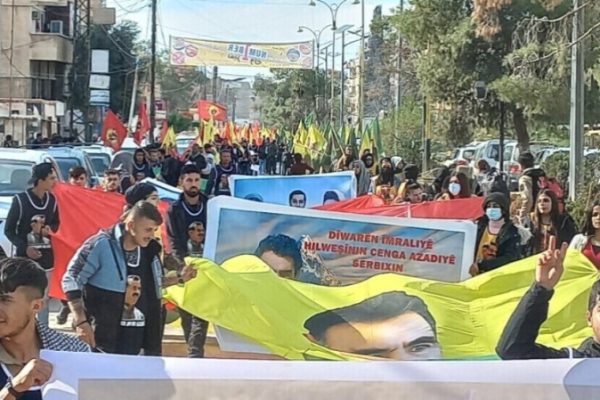 Молодежные организации на северо-востоке Сирии проводят трехдневный марш