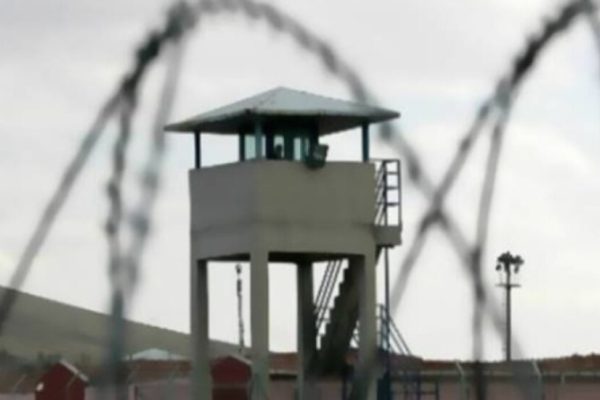 Заключенные РПК и ПСЖК в Турции объявили голодовку