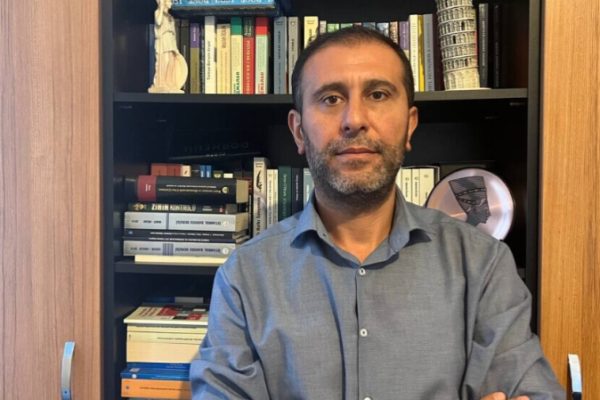 Ибрагим Билмез назвал трехлетнюю изоляцию Оджалана тиранией