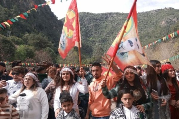 В Бейруте зажгли огонь Науроза