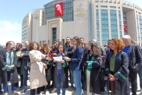 Адвокаты протестуют против вердикта по «делу Кобани»: мы будем бороться с тьмой