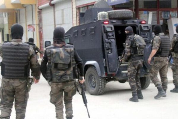 Полиция задержала четырех человек в Суруче