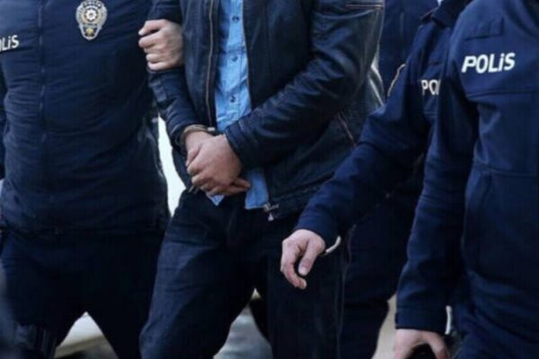 В Стамбуле и Измире прошли аресты перед 1 мая — полиция задержала десятки человек