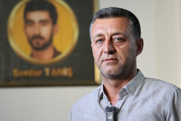 Якуп Таныш обвинил турецкие власти в полувековой войне против курдов