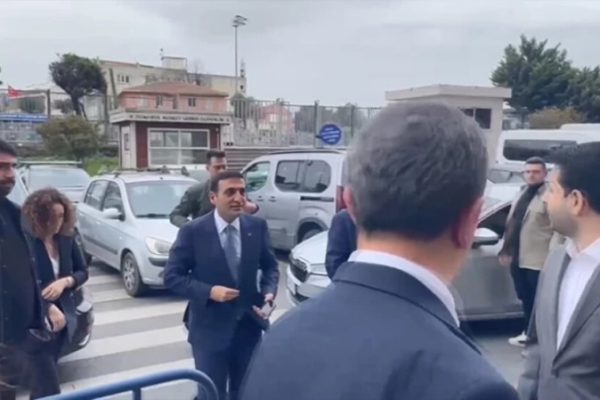Арестованы мэр Бейоглу и ещё 16 человек