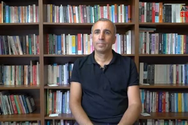 Фират: алевитский и курдский вопрос должны решаться одновременно
