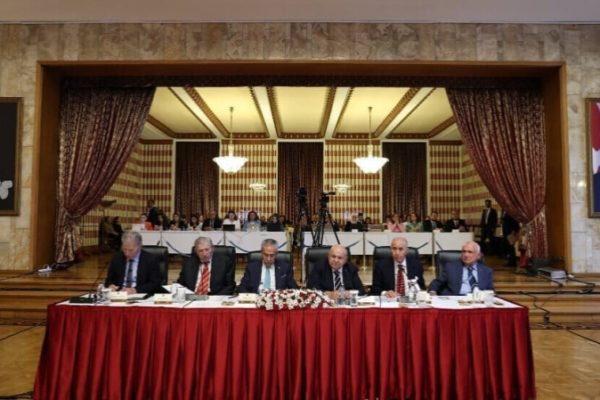 Комиссия по курдскому вопросу заслушает прежних спикеров парламента