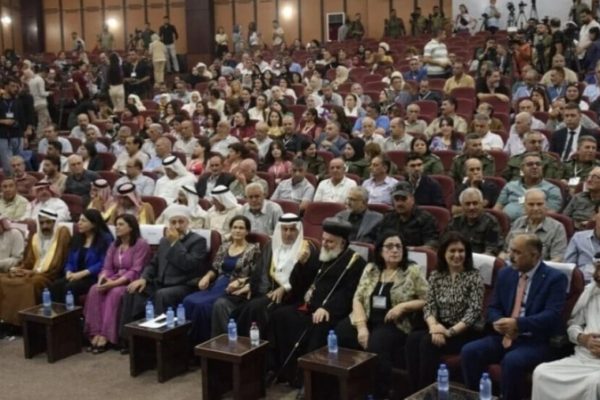 Почему встречу в Париже не хотят?