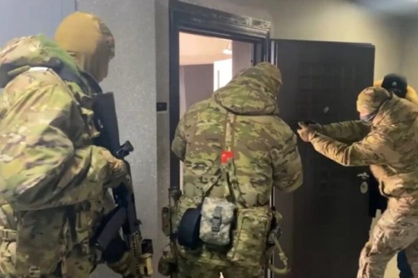 В Москве задержаны иностранцы, вербовавшие мигрантов в террористическую организацию