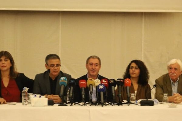 Бакырхан: пришло время реализовать «право на надежду» и принять законы о мире