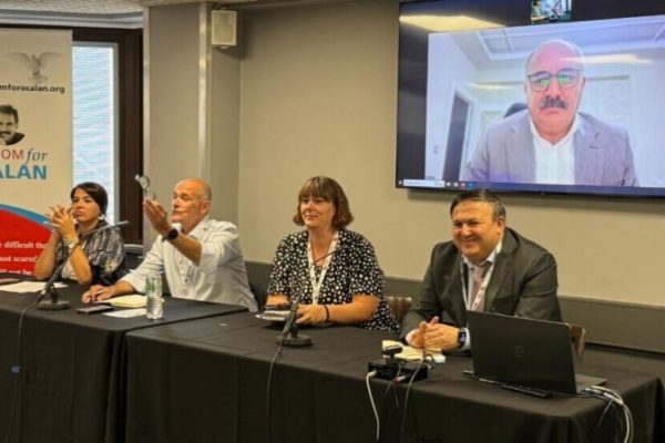 Британские профсоюзы вновь заявляют о своей солидарности с курдами