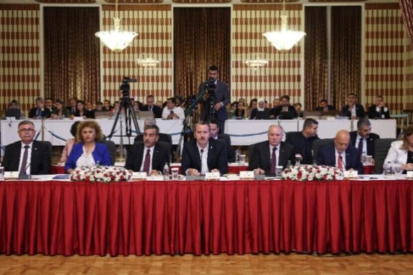 KESK: решение курдского вопроса требует демократических реформ