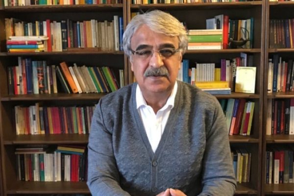 Митхат Санкар: визит парламентской комиссии на Имралы продвинет процесс вперёд