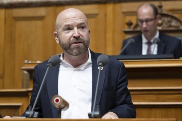 Николя Вальдер призвал Швейцарию сыграть ключевую роль в освобождении Оджалана