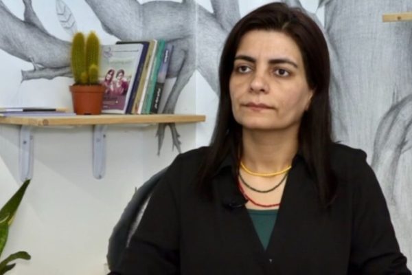 Розарин Камангар: революция в Восточном Курдистане еще не закончилась