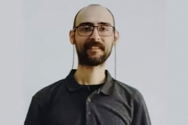 Серкан Онур Йылмаз голодает 323 дня