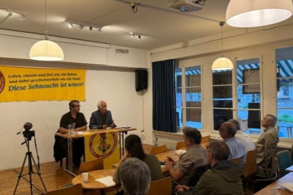 Синан Чифтюрек призвал к конституционным гарантиям прав курдов