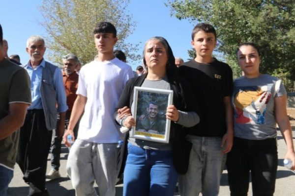 Спустя шесть лет после своей гибели Рошер Толхильдан предан земле