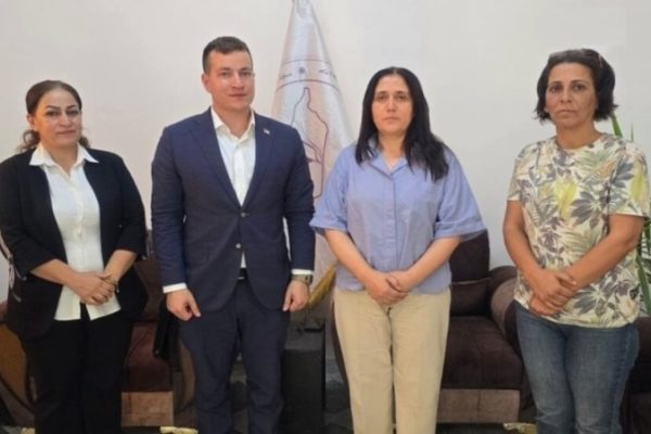 В Шейх-Максуде и Ашрафии обсудили роль женщин на встрече с Захом Хоффом