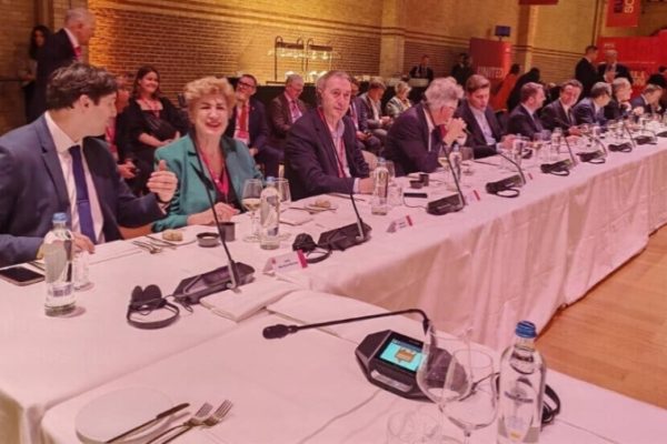 Бакырхан  призвал к солидарности с борьбой курдского народа