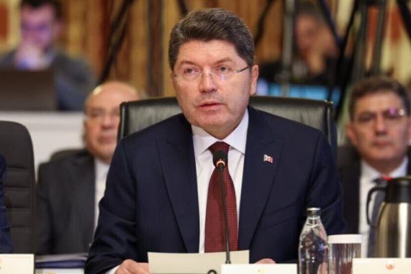 Министр юстиции: Мы поддерживаем все усилия для успеха процесса