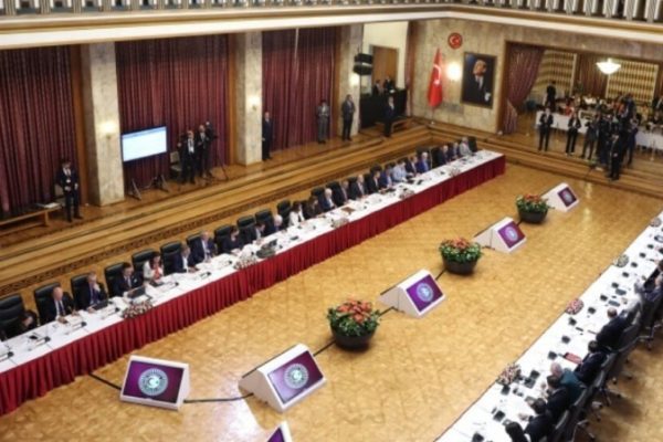 Парламентская комиссия заслушает женские и молодежные организации по курдскому вопросу