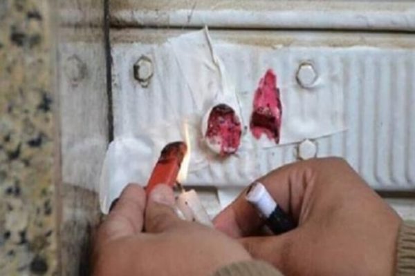 Протурецкие банды опечатывают магазины, готовясь к их захвату