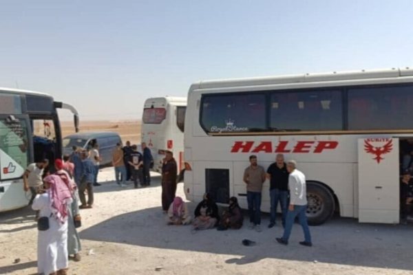 Силы переходного правительства Сирии перекрыли центральную дорогу на северо-восток страны