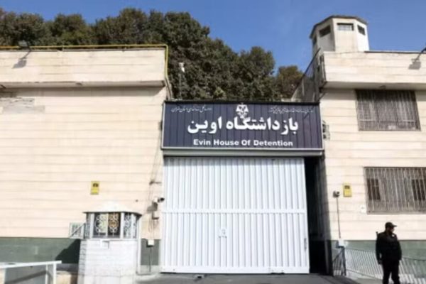 В Иране продолжаются произвольные задержания курдов и давление на заключенных