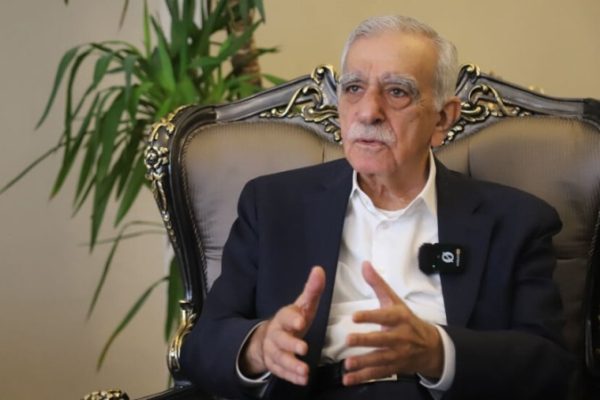 Ахмет Тюрк: новый процесс урегулирования курдского вопроса отличается от прежних