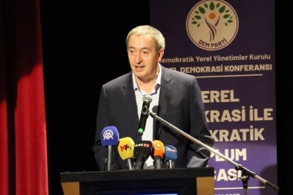 Бакырхан призвал к шагам, обеспечивающим необратимость мирного процесса