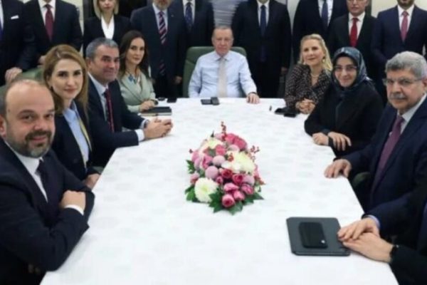 Эрдоган: визит комиссии к Оджалану станет важным вкладом в продолжающийся процесс