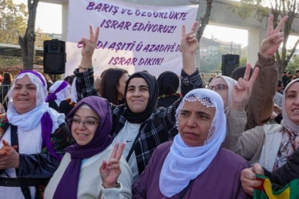 Матери мира: требование мира не может быть односторонним