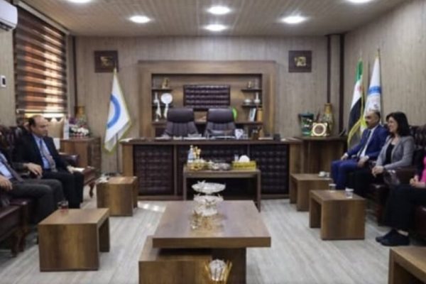 Осман Байдемир посетил Автономную администрацию Севера и Востока Сирии и изучил её опыт