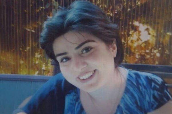 В Иране заключённую с переломом позвоночника отправили на лечение после протестов узниц