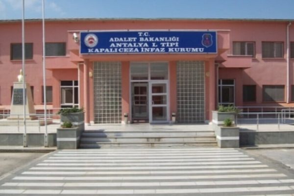 Доклад АЮПС: сообщения о пытках в тюрьмах