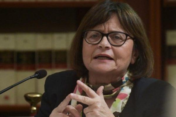 Надия Урбинати поддержала мирный процесс