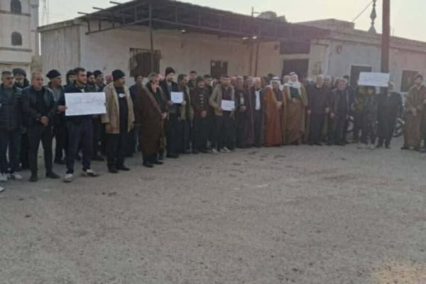 Протесты из-за убийства двух братьев в сельской местности Хамы