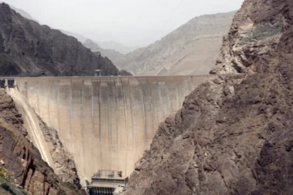 Уровень воды в тегеранских водохранилищах сократился вдвое