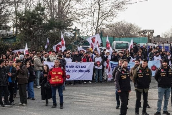 Рабочие Migros: «Протесты продолжатся, пока не выполнят наши требования»