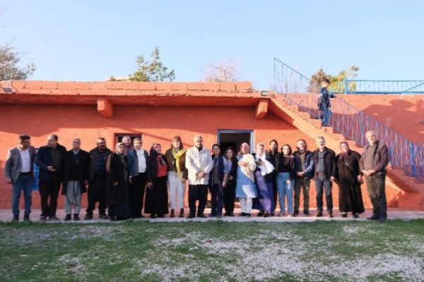 Делегация индийских женщин посетила Амару